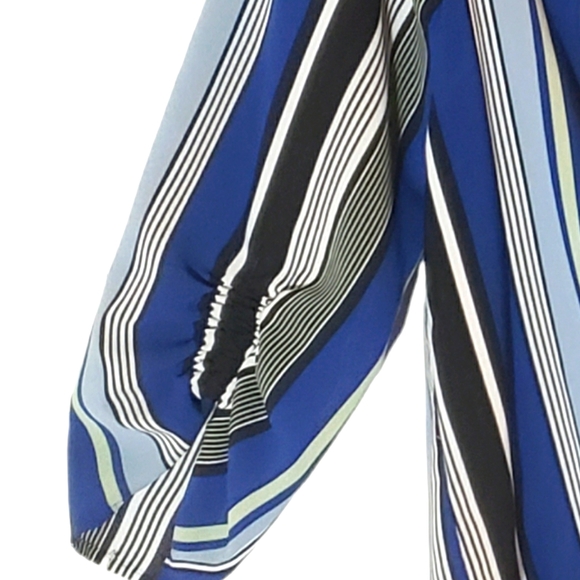 Lee women's blue striped tie front pullover polyester blouse. 1065 - Picture 3 of 5